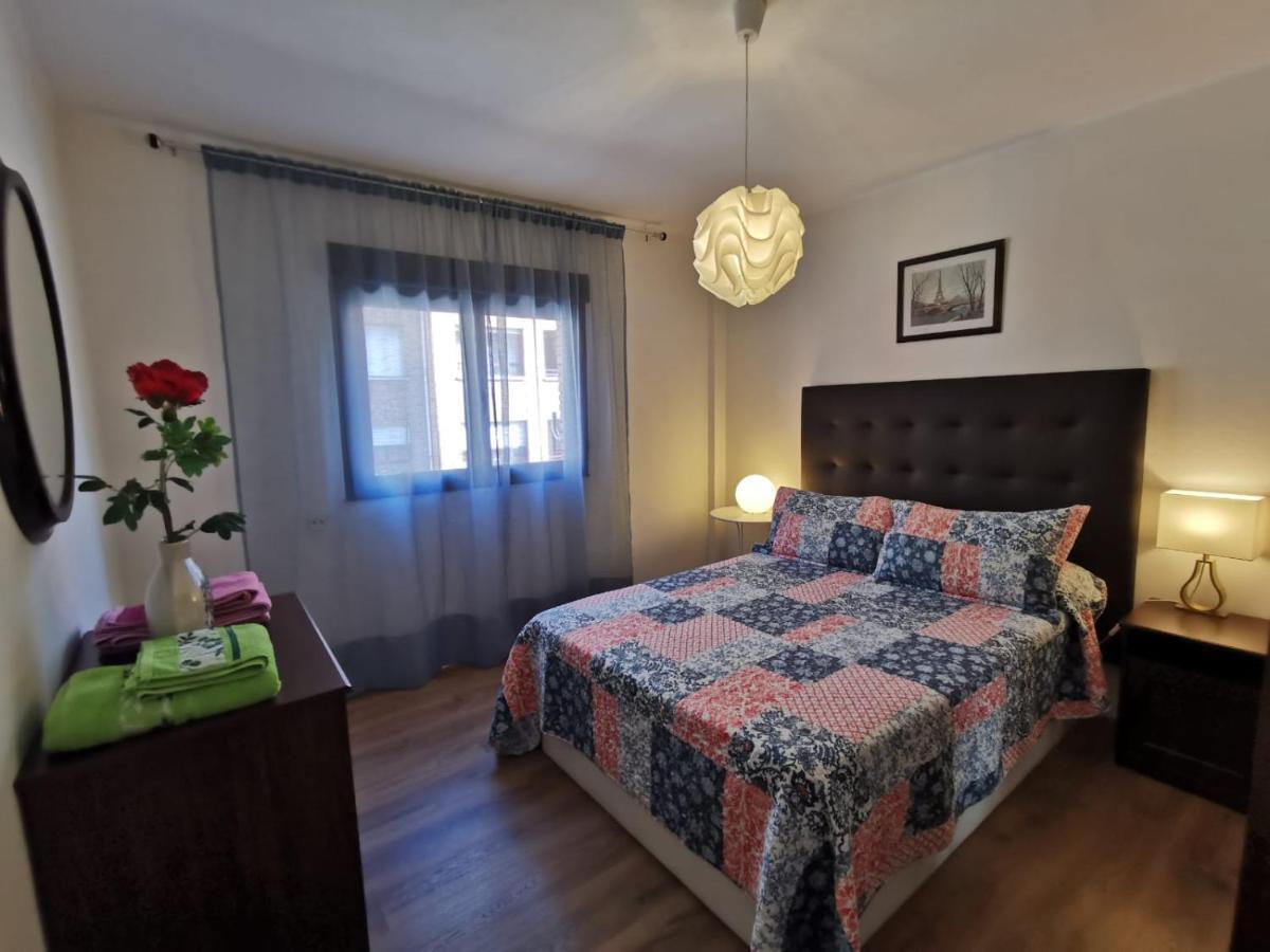 Calle Rio Deva 17 Овиедо Екстериор снимка